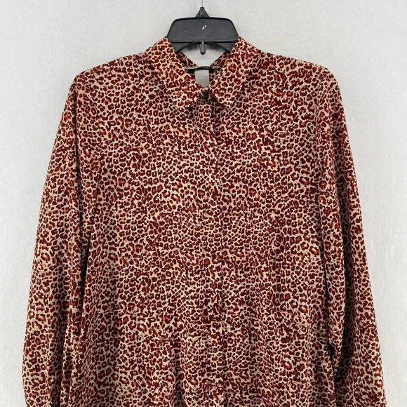 H&M Button Up Tops Women Sz 4 Burgundy Ivory Leopard Print Collared Long Sleeves - Picture 6 of 12